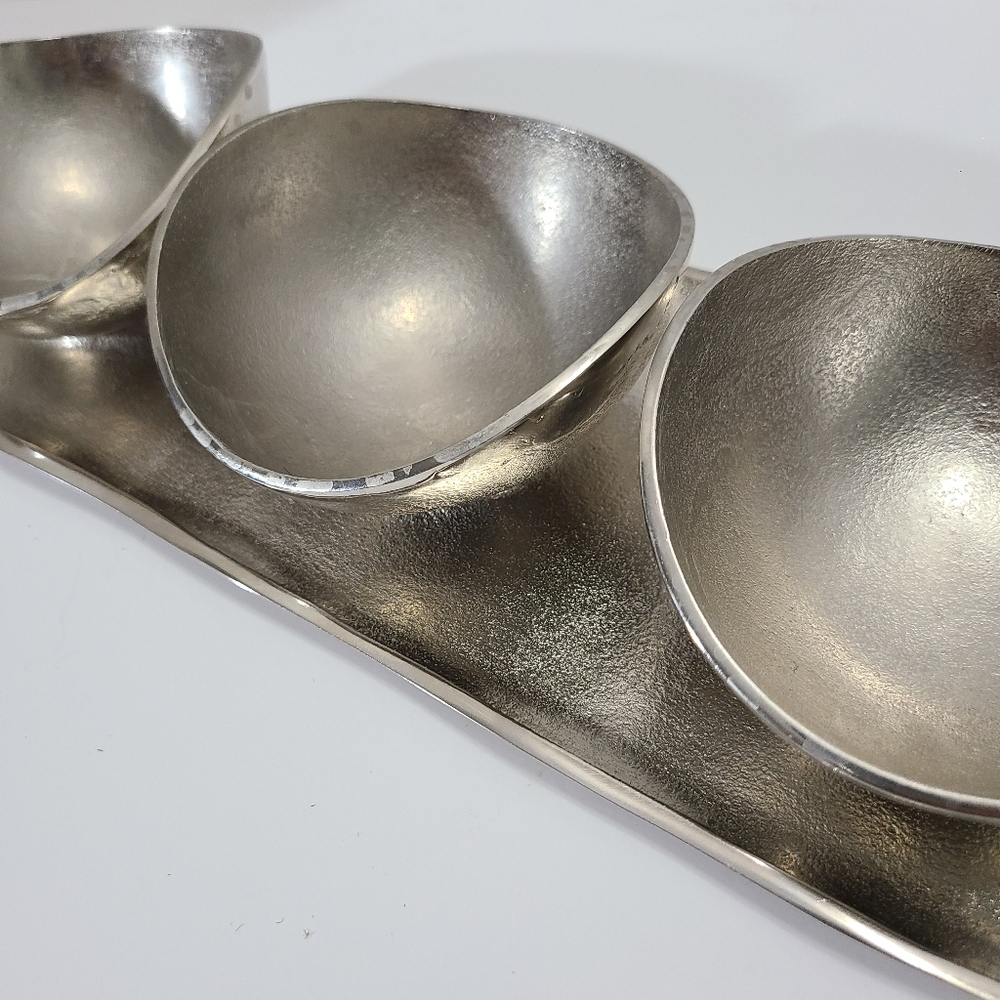 Zodax Silver Bowls‎ with Tray - Picture 2 of 6